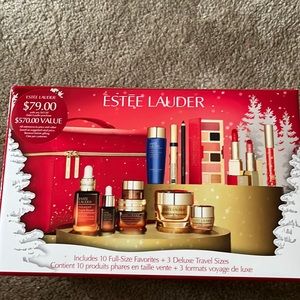 Estée Lauder 2022 gift set